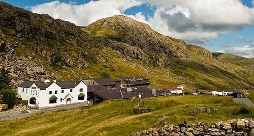 YHA Snowdon Pen-y-Pass Hostel Llanberis Bagian luar foto