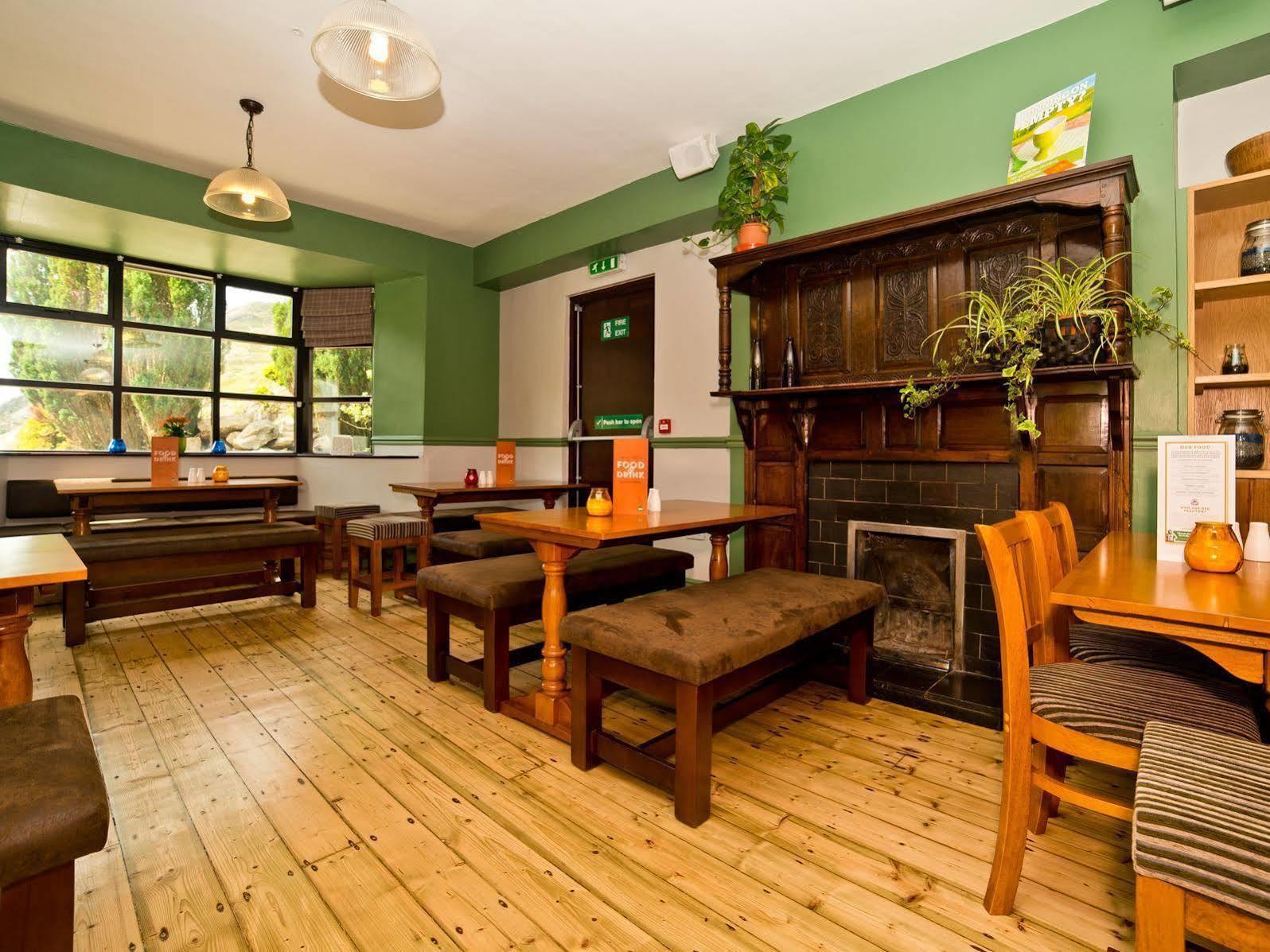 YHA Snowdon Pen-y-Pass Hostel Llanberis Bagian luar foto